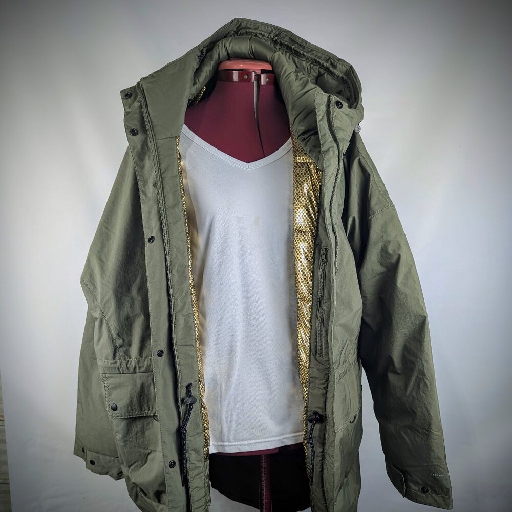 Columbia women’s Rosewood Parka, size 3X, green, new,